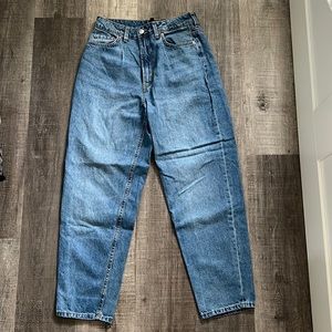 H&M high waisted mom jeans